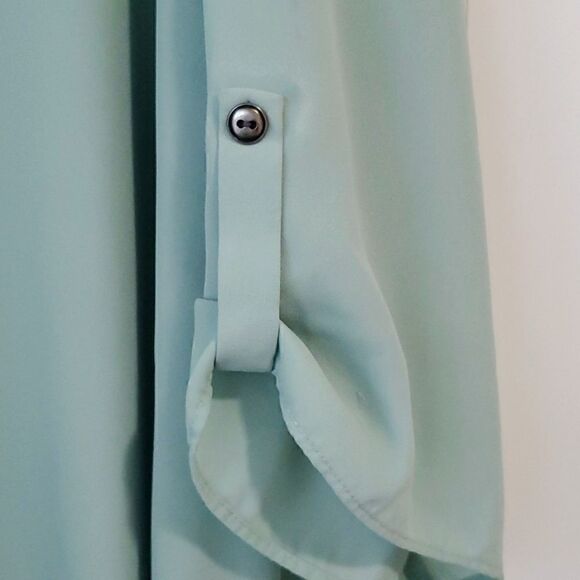 Port Authority womans Polyester blouse, size 4XL - Picture 2 of 5